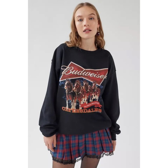 Junk Food Tops - Junk‎ Food Budweiser Clydesdales Sweatshirt Black Graphic Crewneck Medium UO